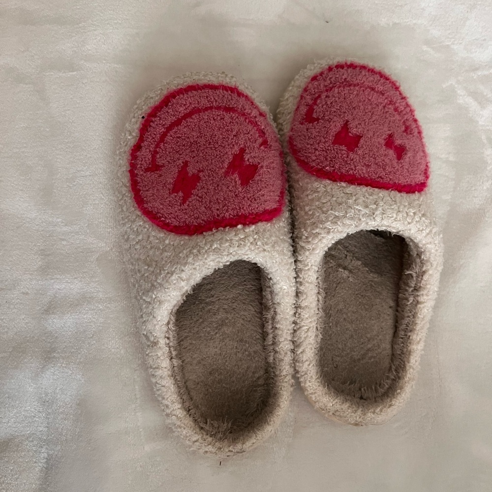 slippers